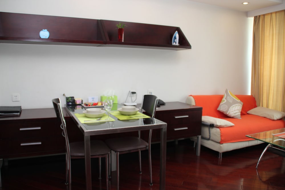 World Union Service Apartment Cosmo 48/72