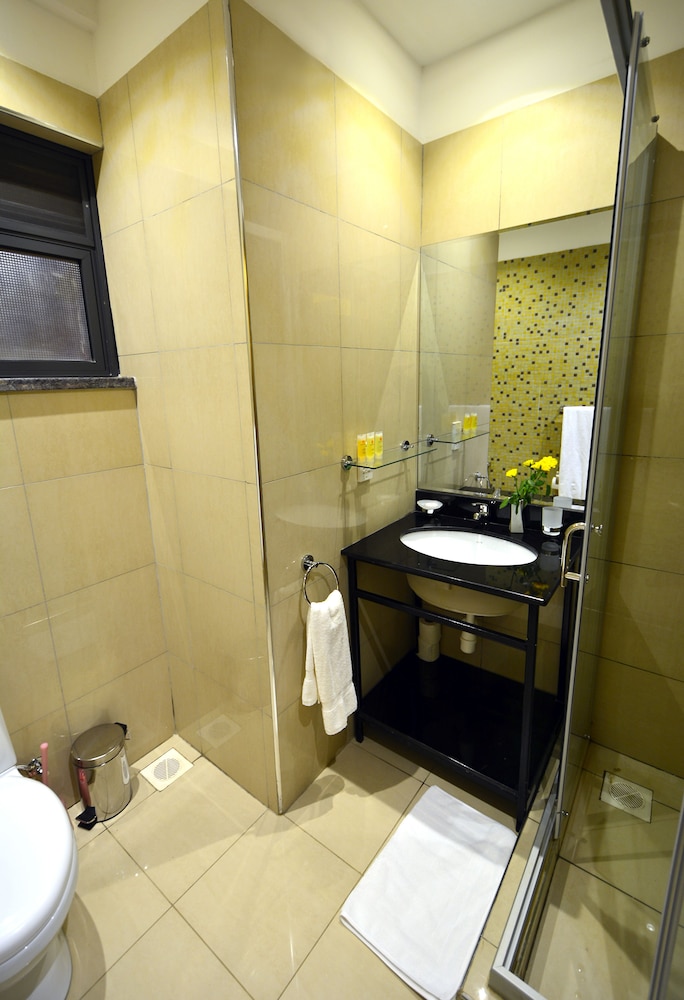 Bukoto Heights Apartments 25/73