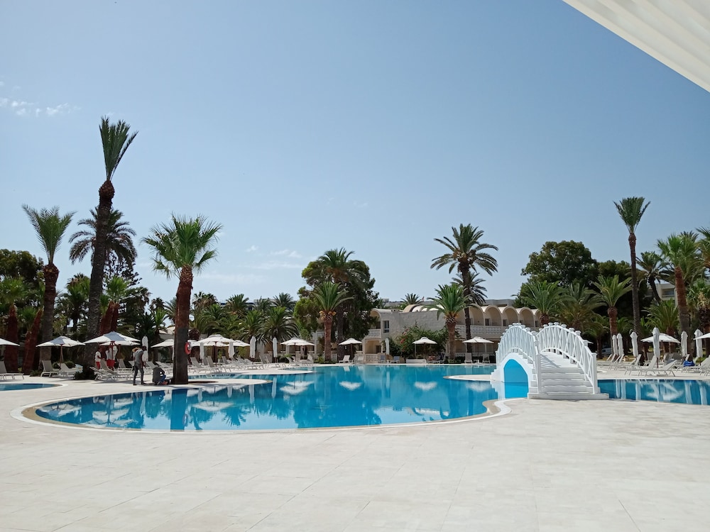Occidental Sousse Marhaba 37/42