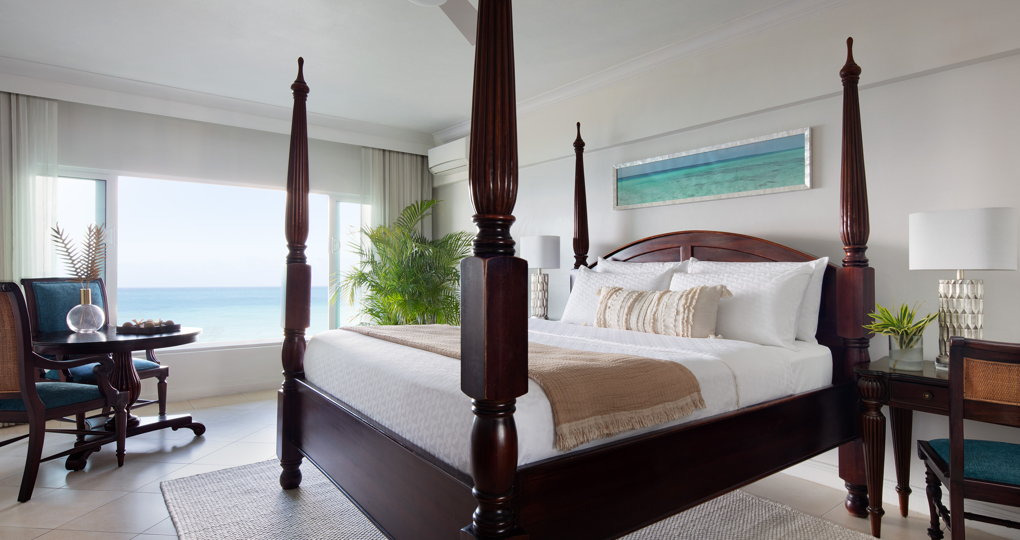 Riviera, Beach Front, Club Floor