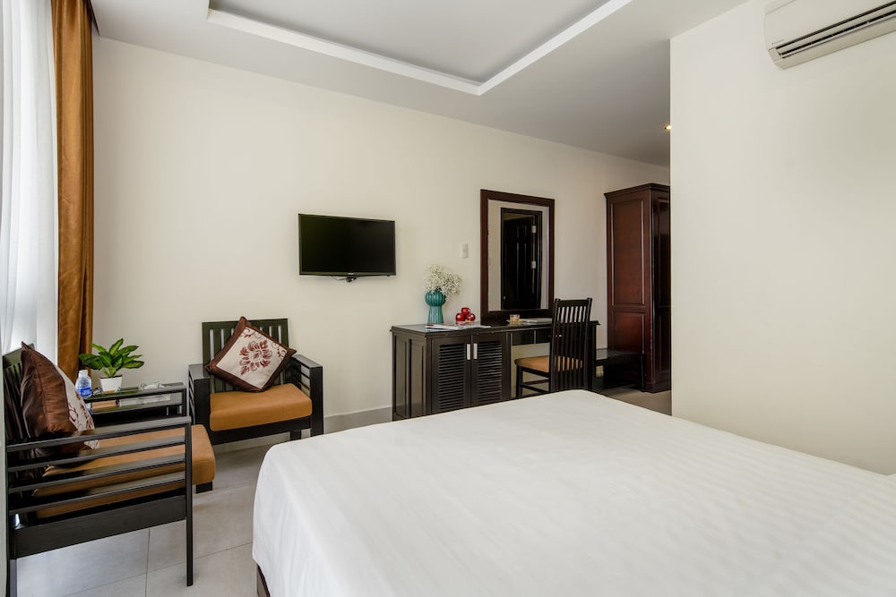 Tay Bac Hotel 23/75