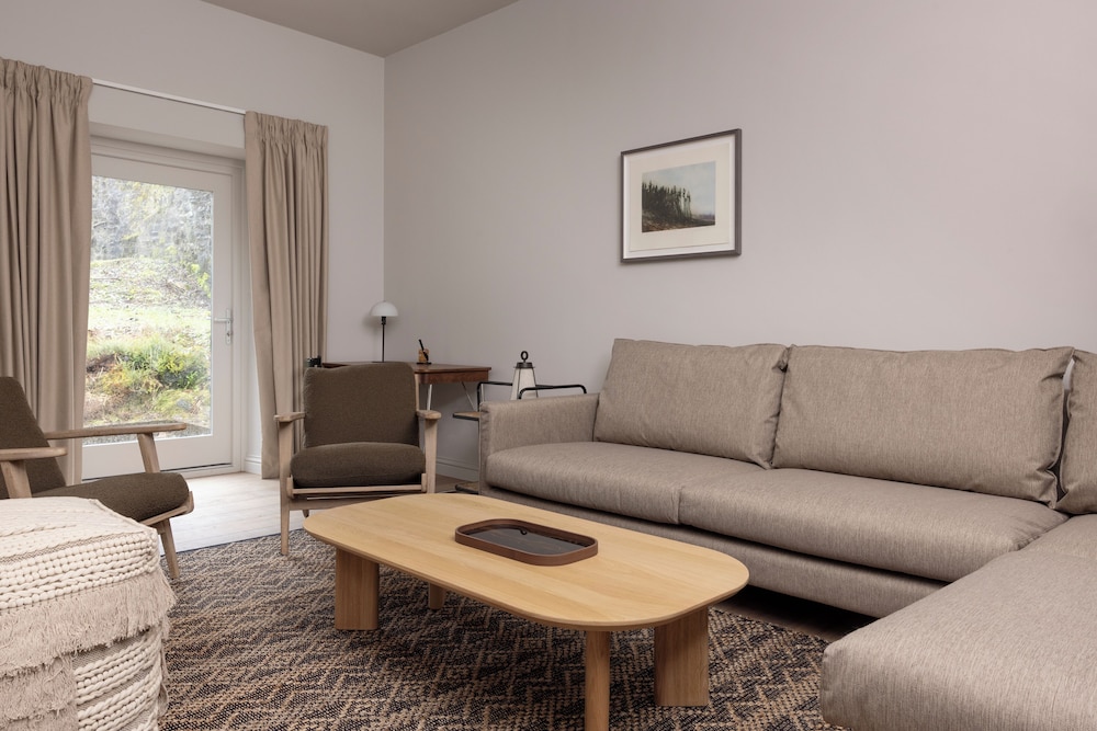 Pine Trees Hotel Pitlochry 44/65