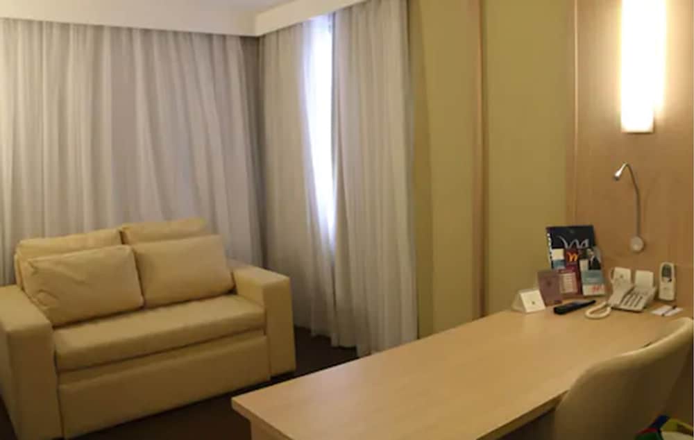 Mercure Manaus Hotel 46/72