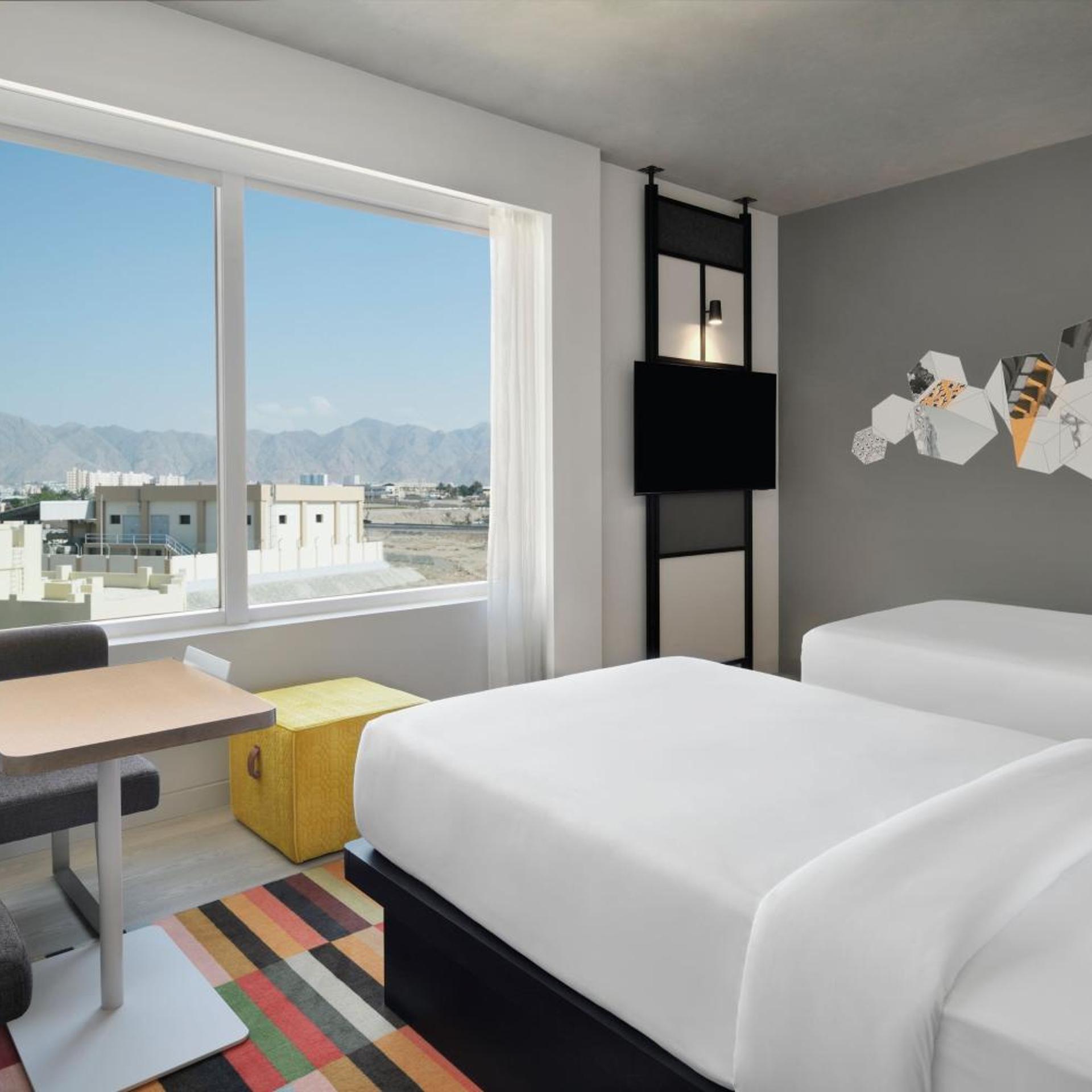 Urban, Twin Beds, City View