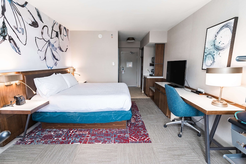 HILTON GARDEN INN FAIRFAX 12/61