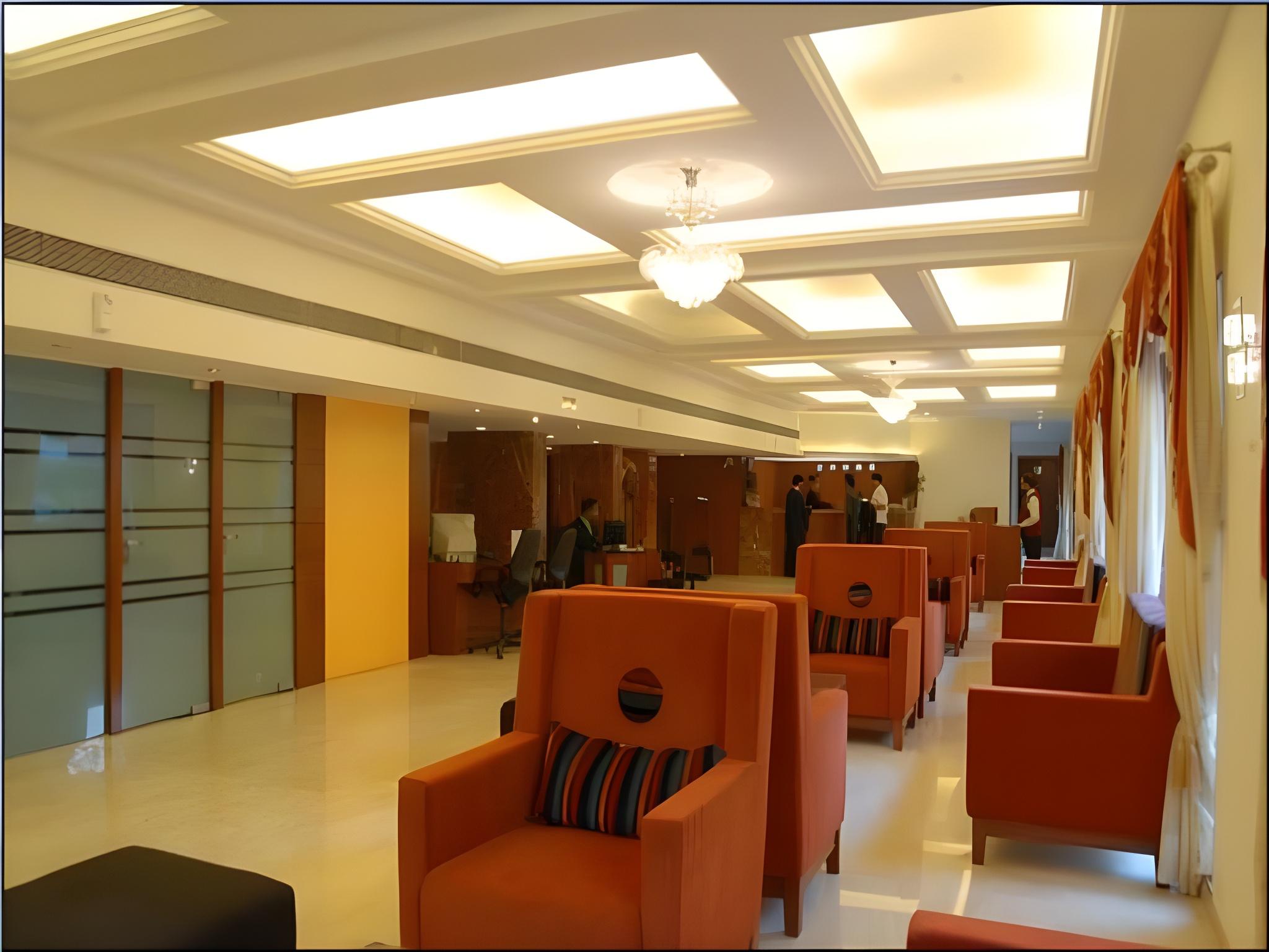 JUHU PLAZA 12/18