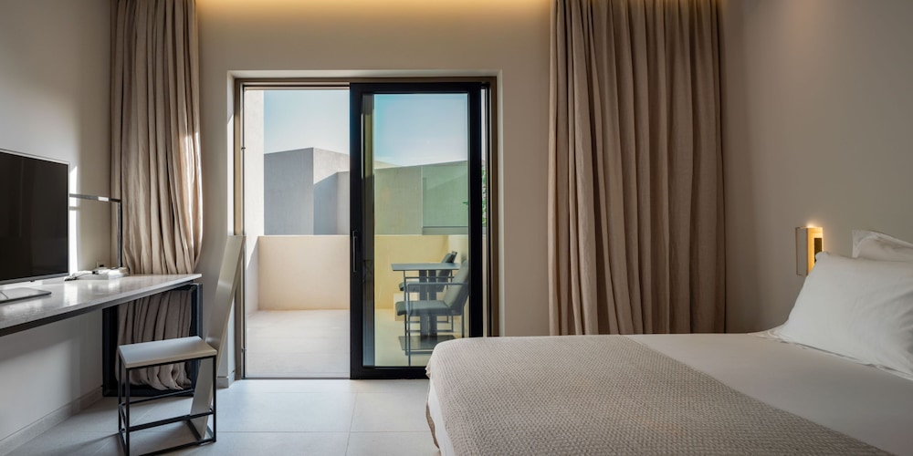 1 BEDROOM, JUNIOR SUITE, SEA VIEW, PLUNGE POOL