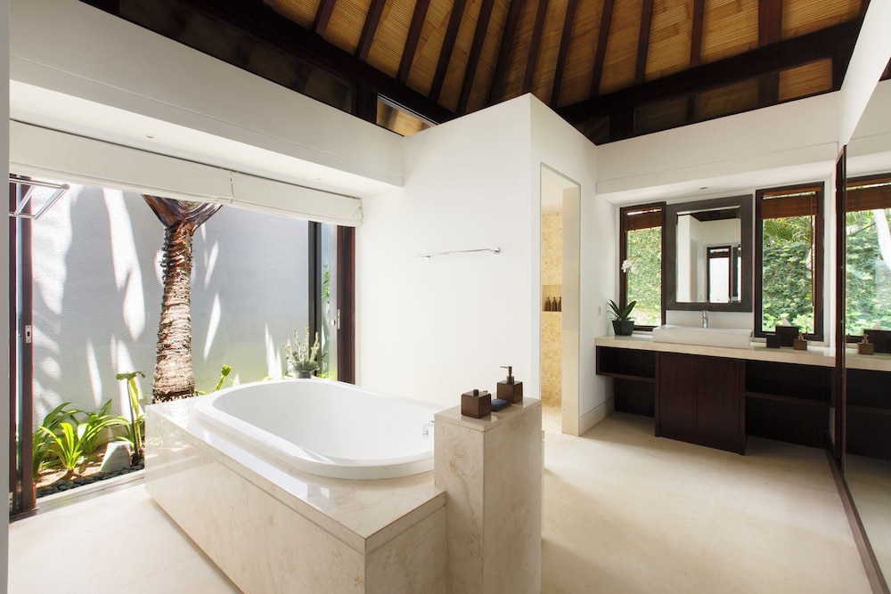 4 Bedrooms, Pavilion, Villa, 4 King Beds