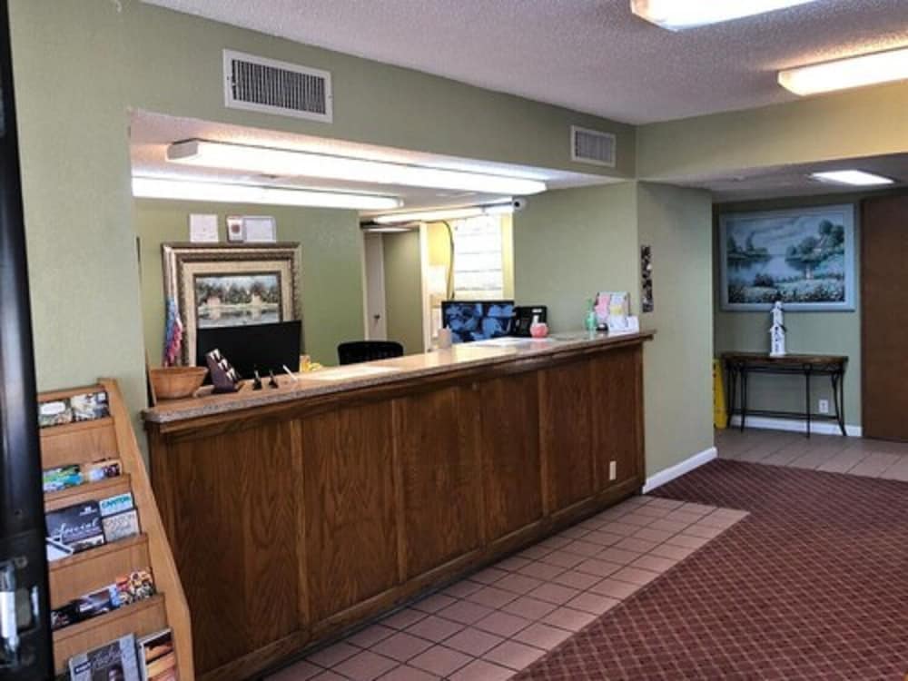 Delta Inn West Helena US 49 AR 13/30