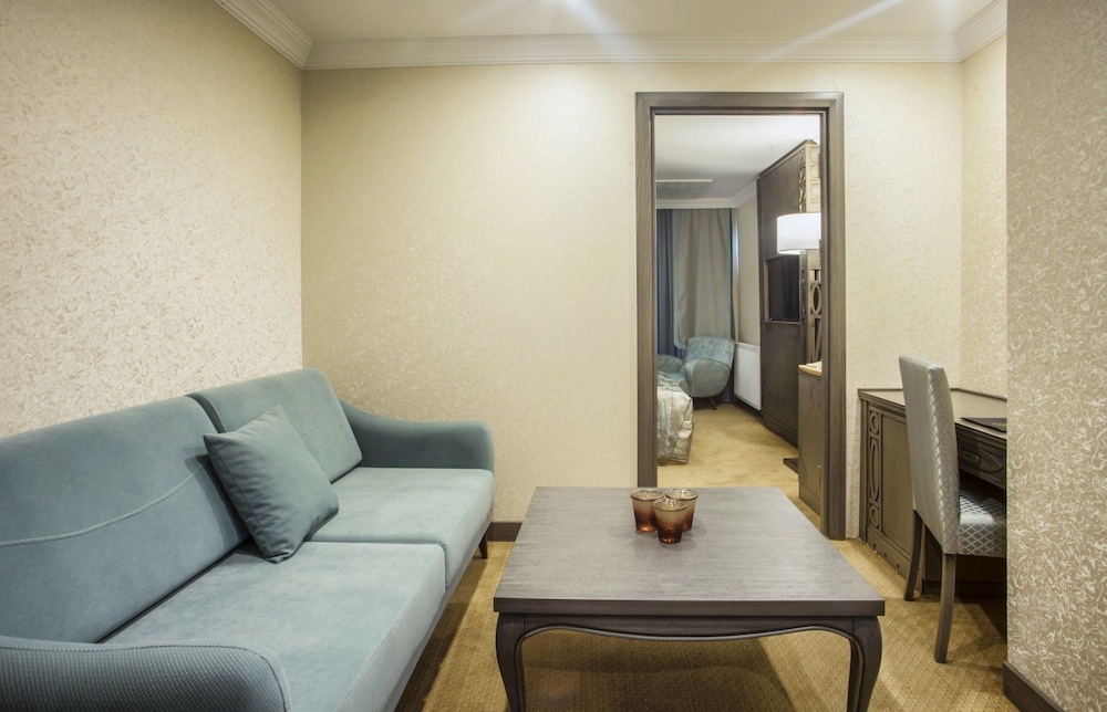 Cadence Design Hotel 13/22