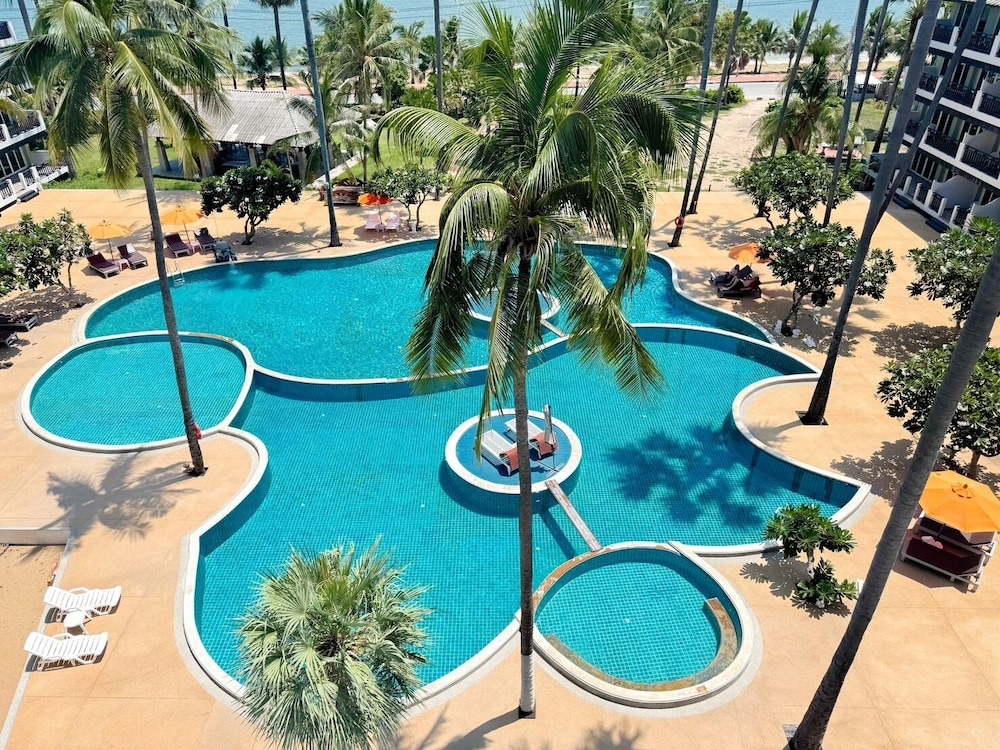 Pattawia Resort Spa 41/49