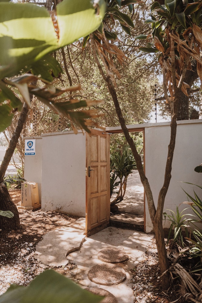 Caza Beach Guesthouse 44/50