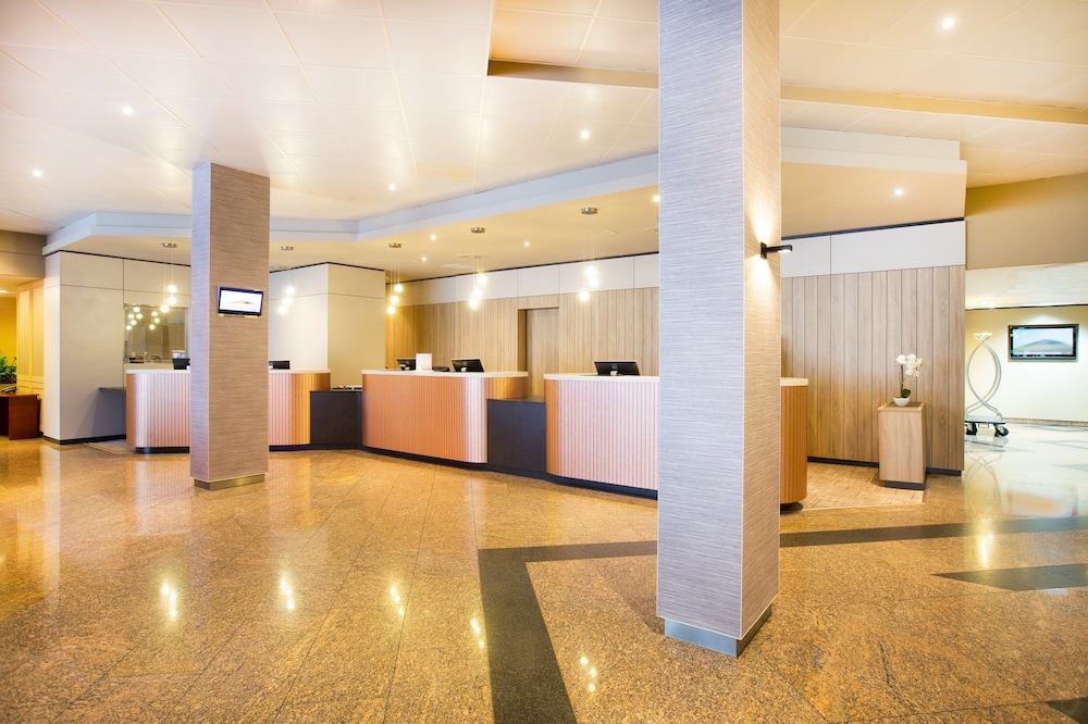 Crowne Plaza Frankfurt Congress Hotel 10/79