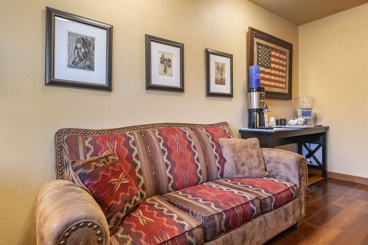 Best Western Devils Tower Inn 7/16