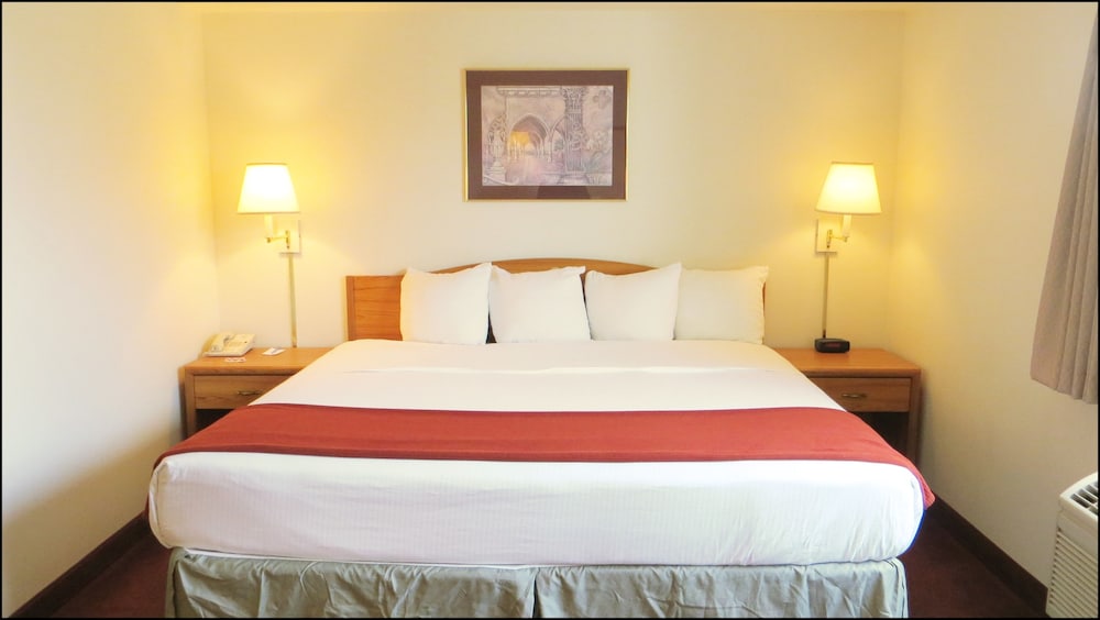 Peppermill Empress Inn 14/65