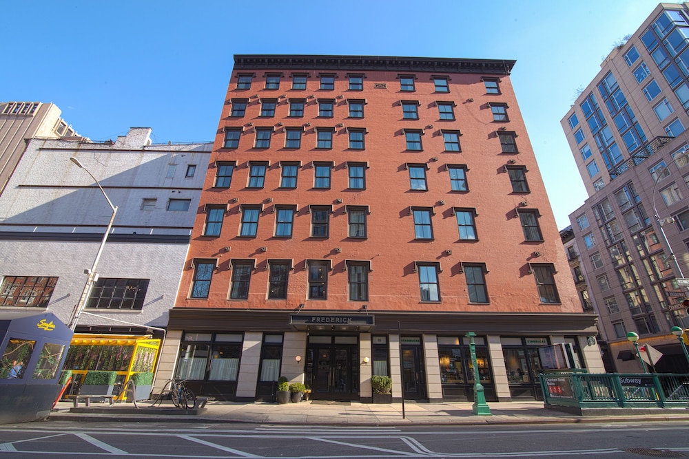 The Frederick Hotel 2/48