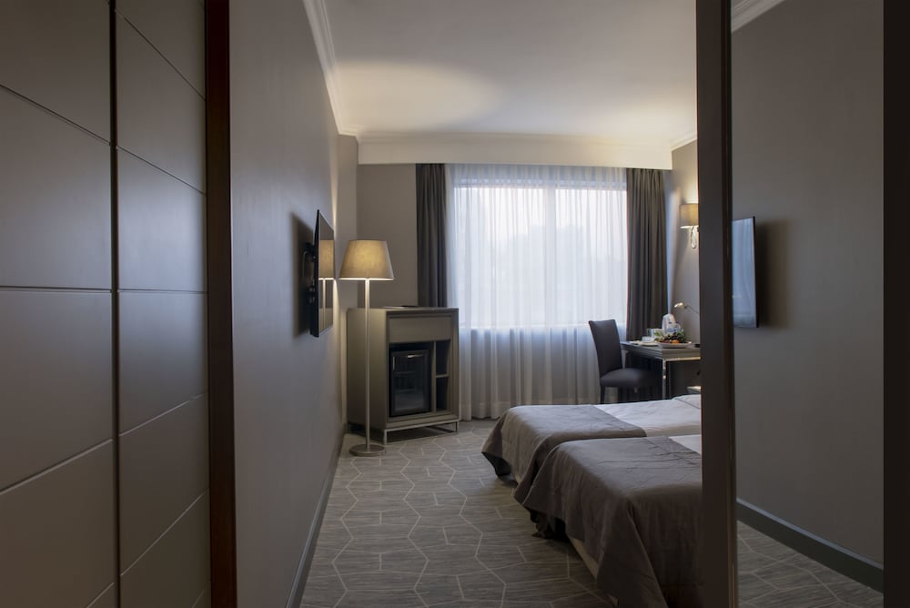 Taksim Square Hotel 30/50