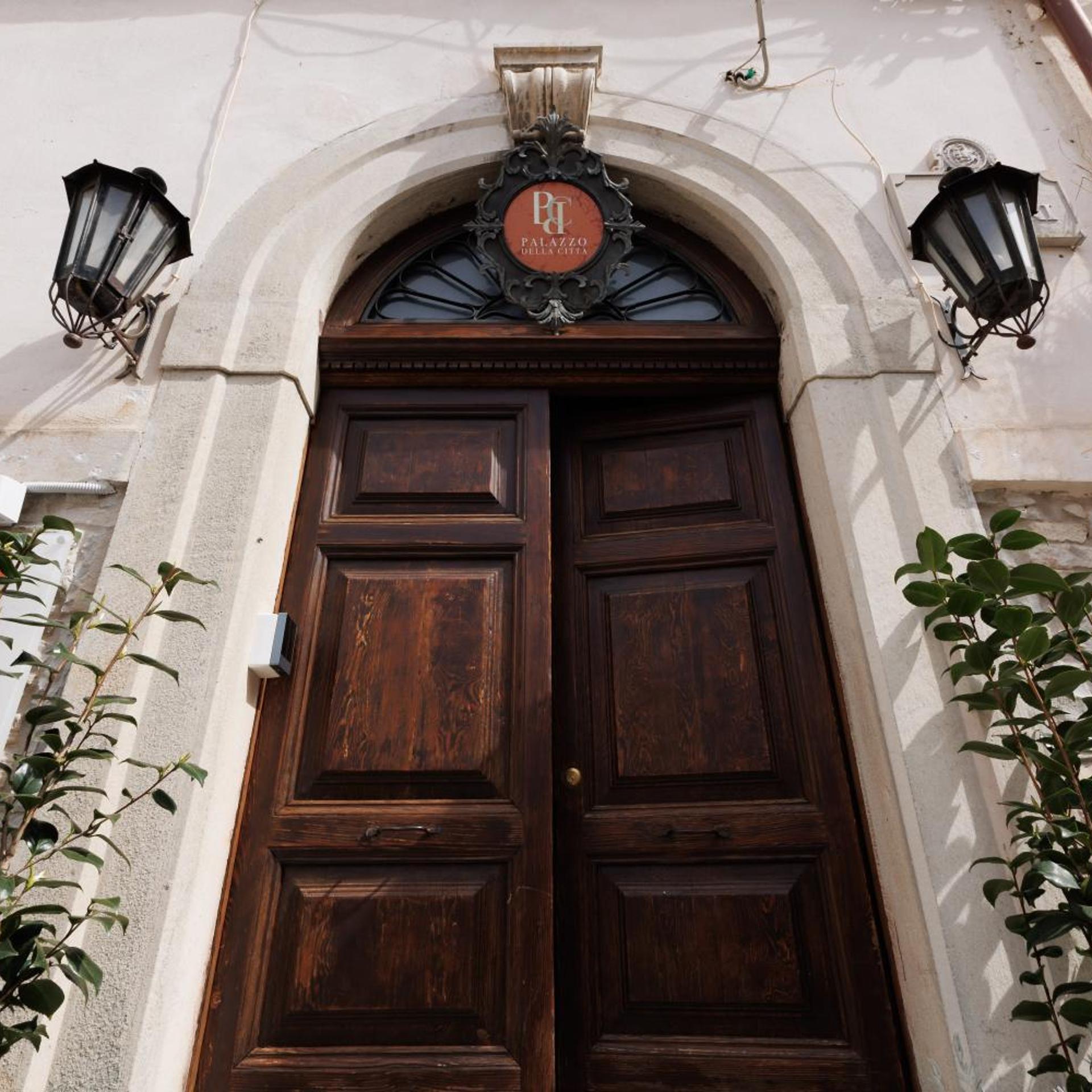 Palazzo Della Citta 1/50
