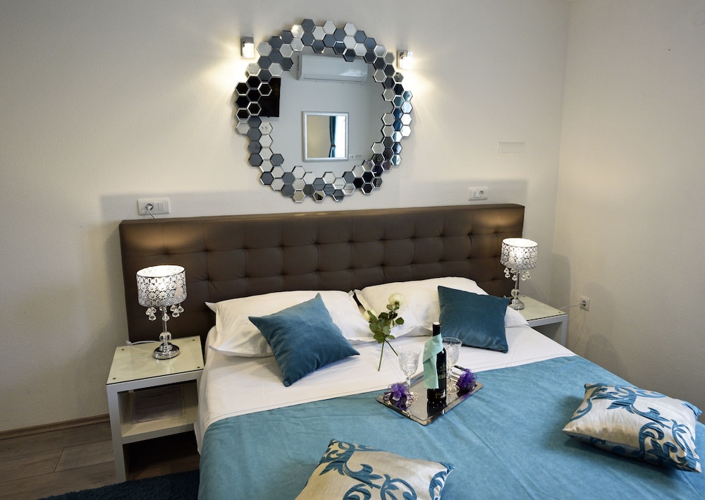 Kuzma Rooms 2 5/18