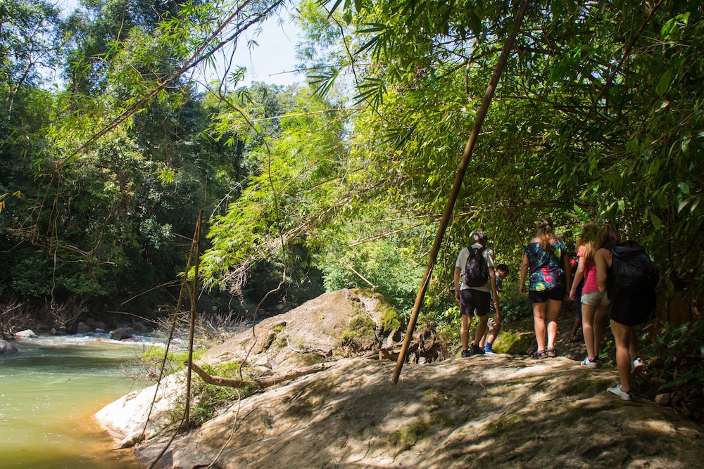 Khao Sok Riverside Cottages 40/50