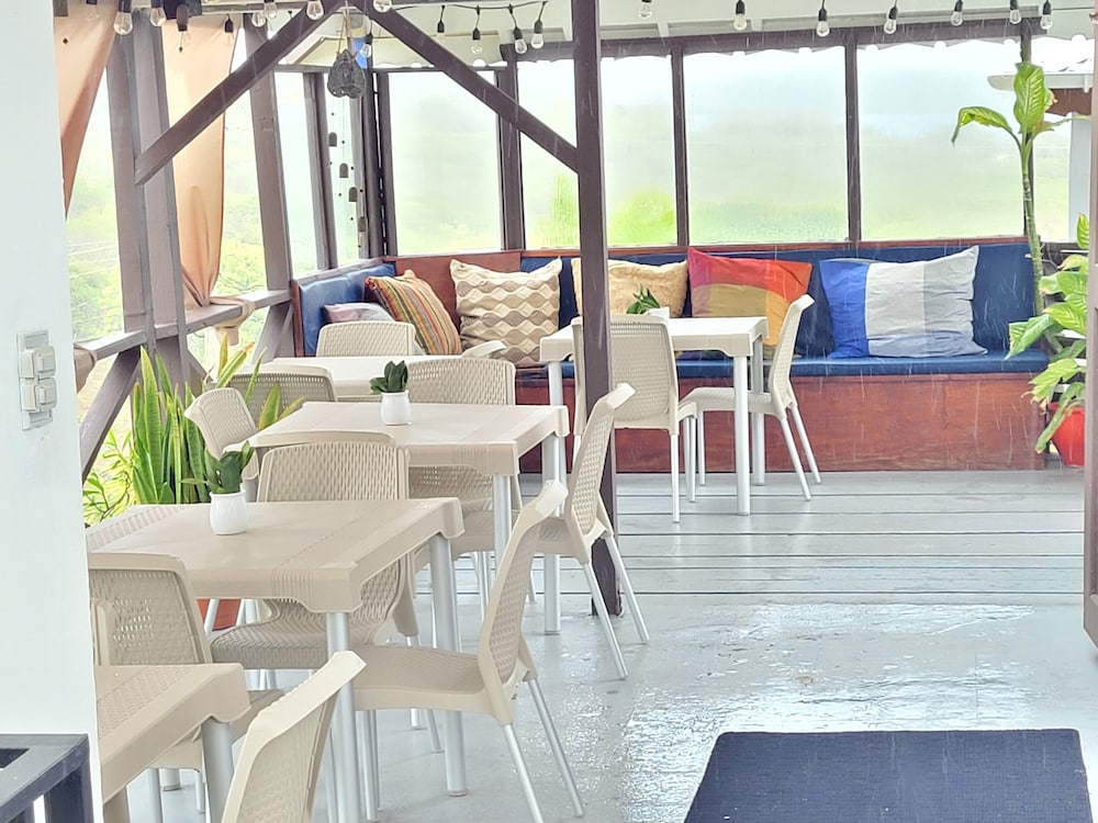 Ellen Bay Inn 30/50