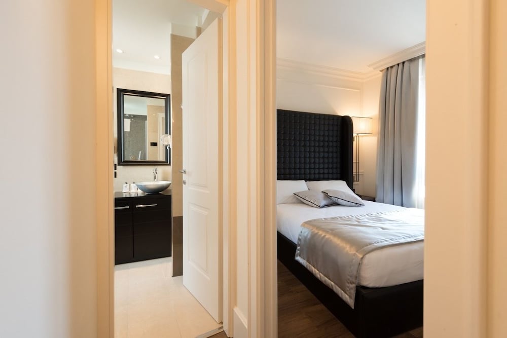Aparthotel Verona House 10/50