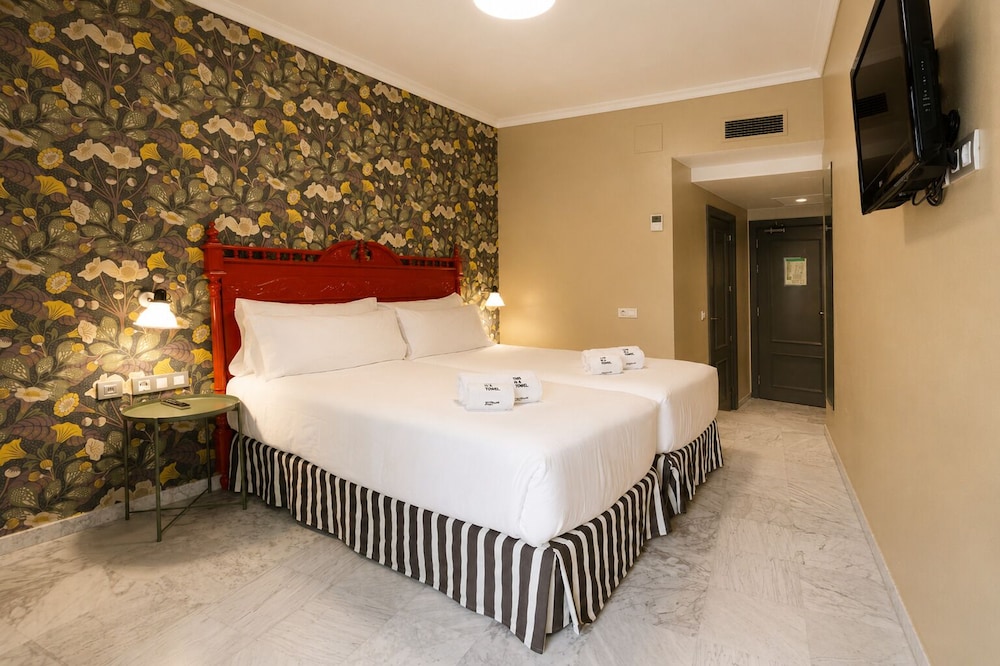 Petit Palace Puerta de Triana 10/50