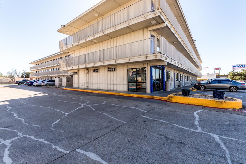 Motel6 Garland, TX - Dallas 32/44