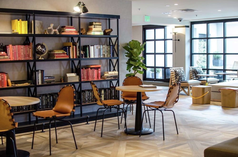 Freepoint Hotel Cambridge, Tapestry Collection By Hilton 47/59