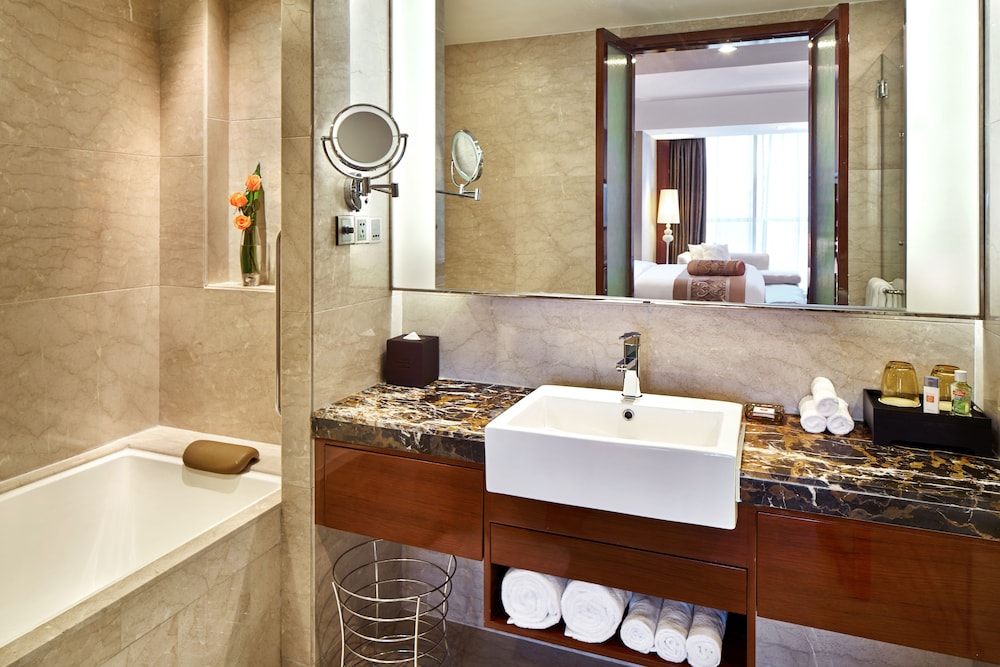CROWNE PLAZA ZHENJIANG 17/76