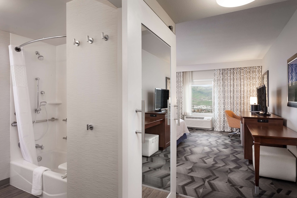 Hampton Inn Lewiston ID 27/42