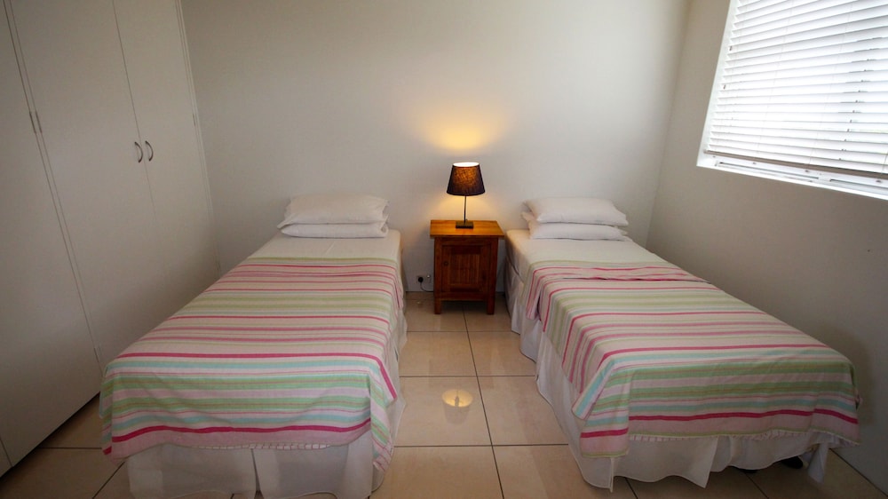 Tradewinds Apartments 22/50