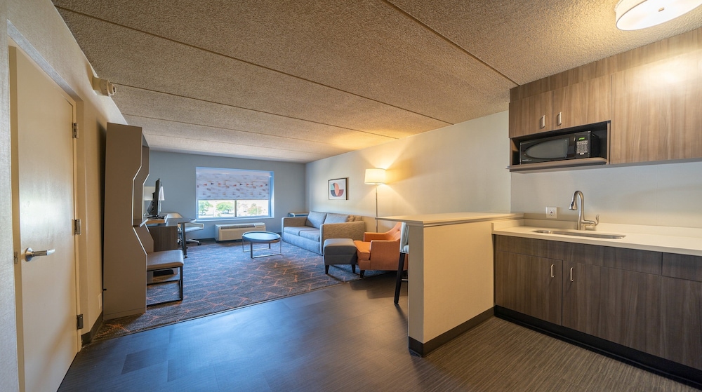 Holiday Inn Cleveland-S Independence 32/58