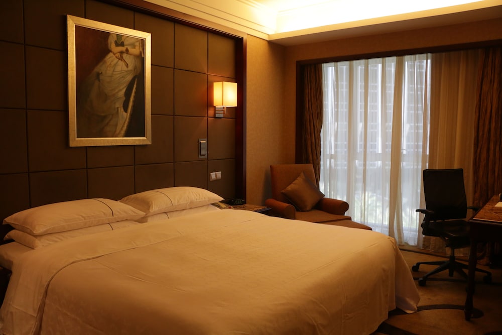 Sheraton Futian 5/47
