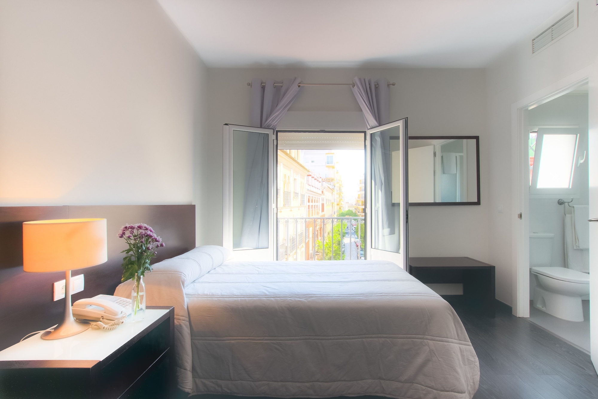 SUPERIOR, TWIN BEDS