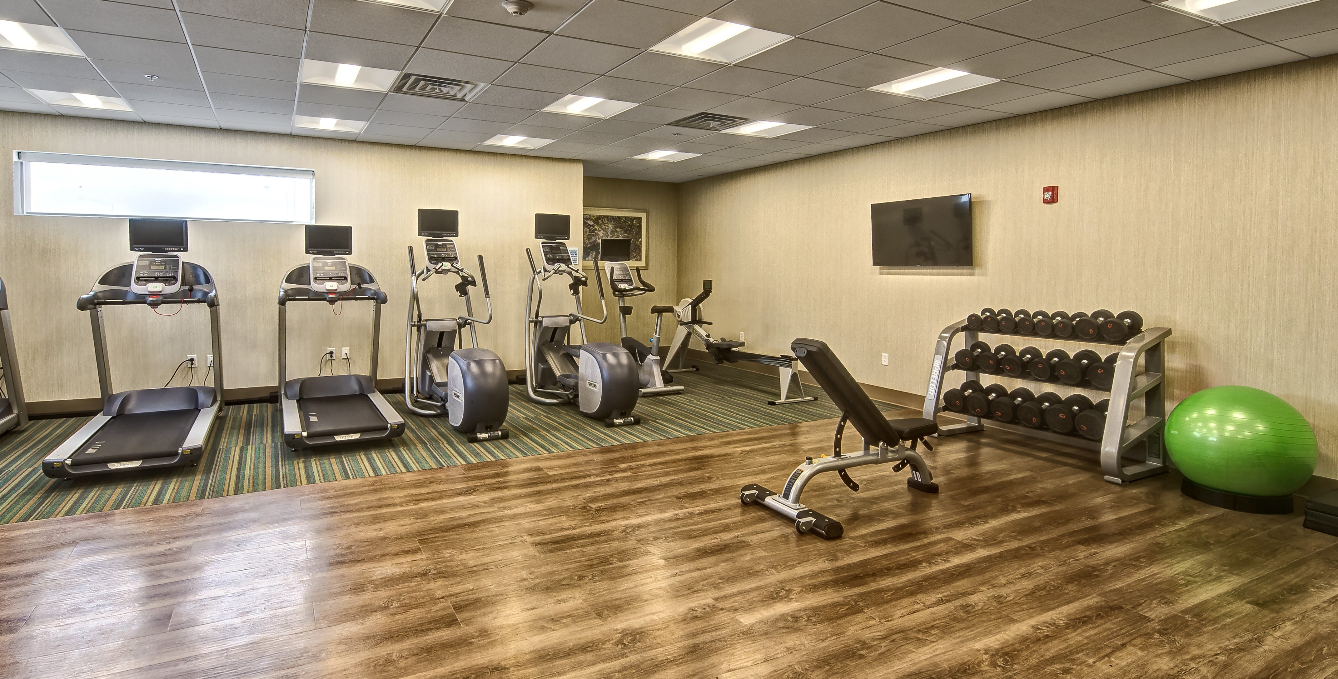 Holiday Inn Express Louisville Airport Expo Center 17/22