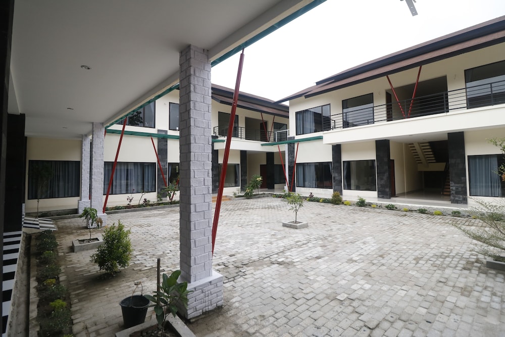 Reddoorz Plus Near Kualanamu Airport 5/29