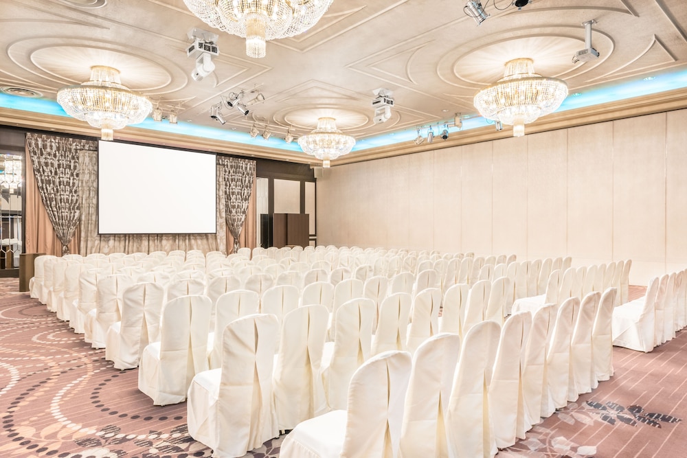 Crowne Plaza Ana Kumamoto New Sky 58/80