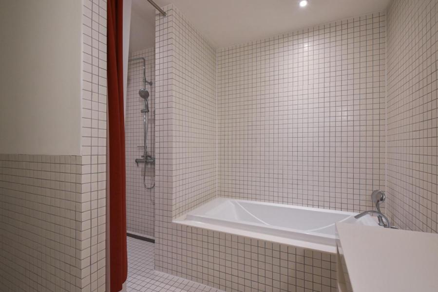 Room, Twin Beds, Hotel 498 3/4