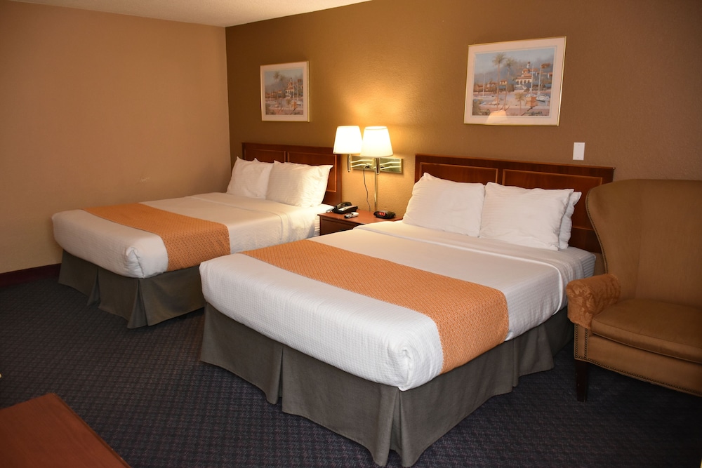 EXECUTIVE, 2 QUEEN BEDS, ACCESSIBLE