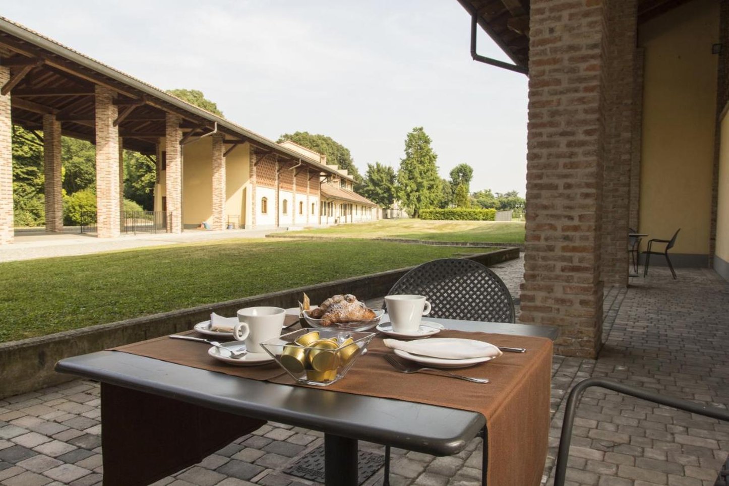 Country Hotel Castelbarco 36/56