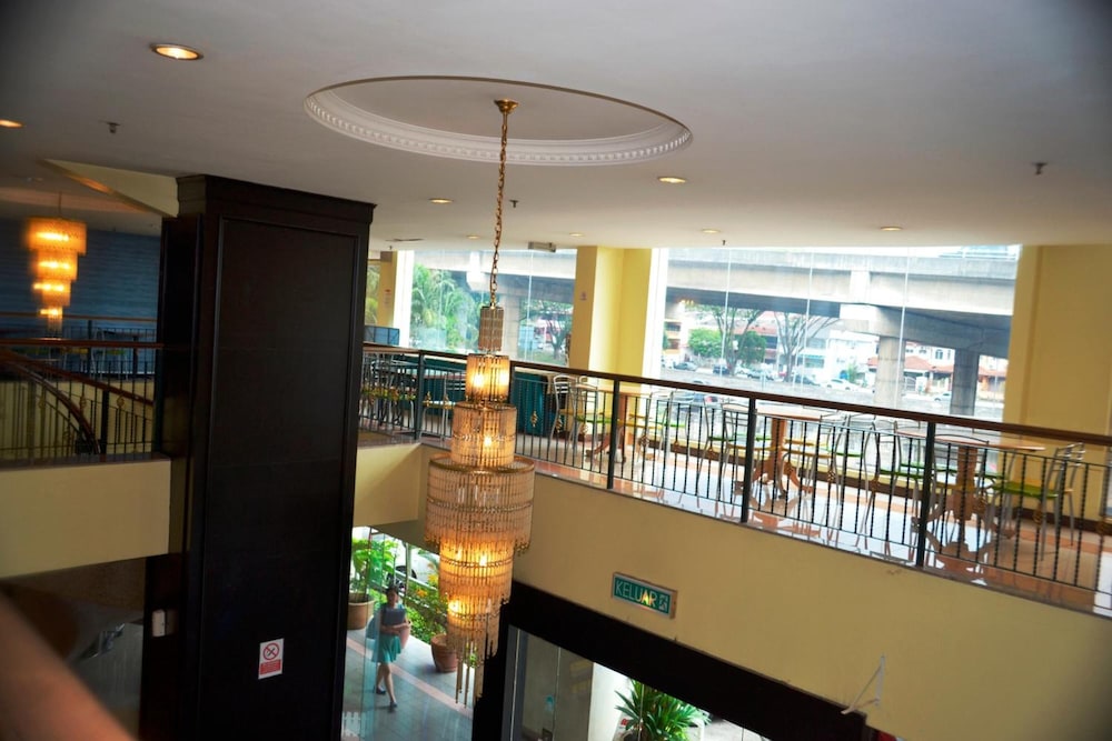 Hotel Caliber 29/40