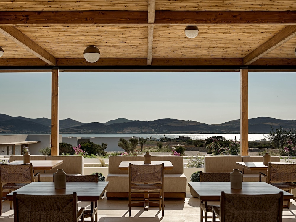 Parian Chronicle Hotel Paros 34/50