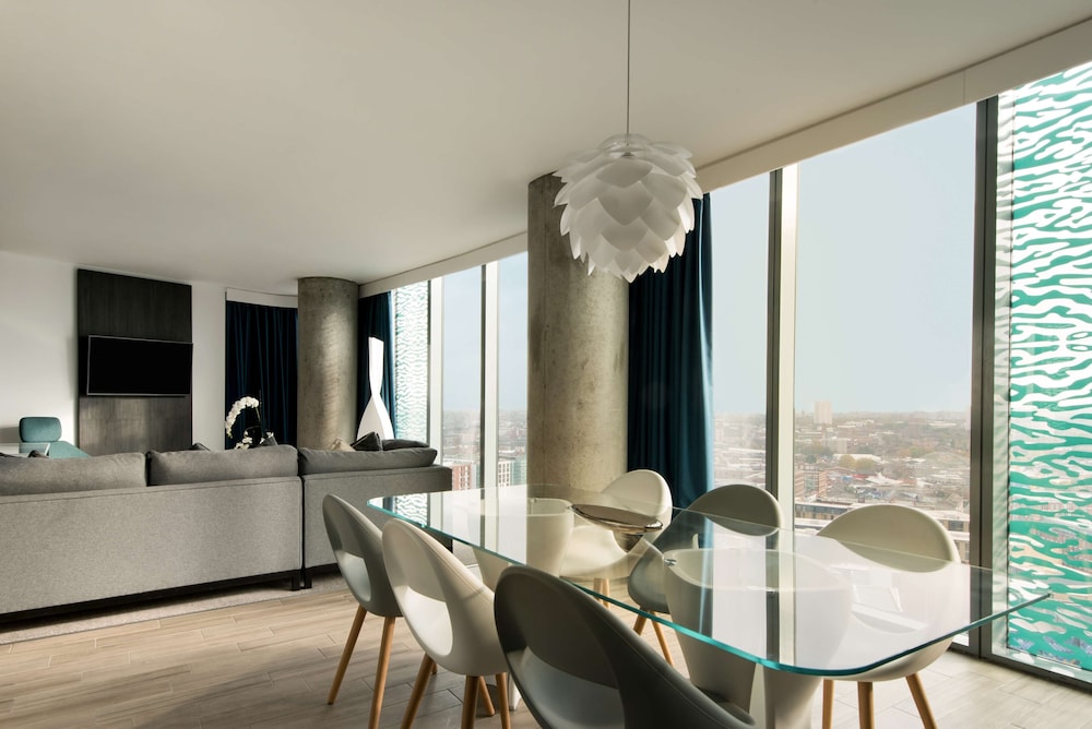 Radisson Blu Birmingham 36/45