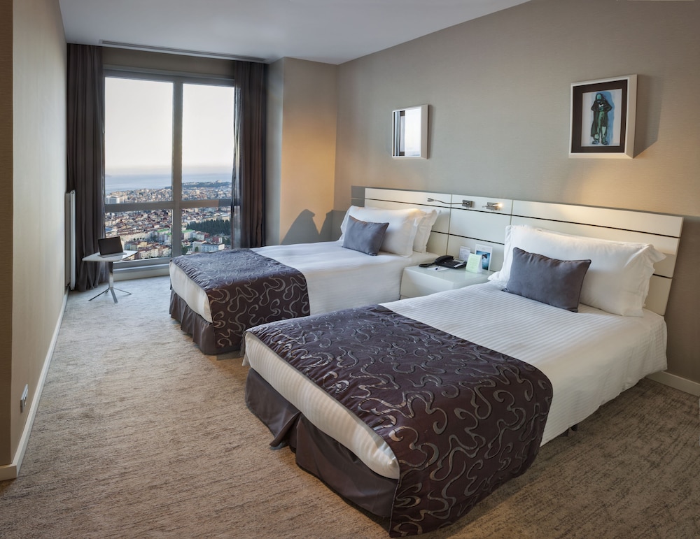 Anthill Suites 16/56