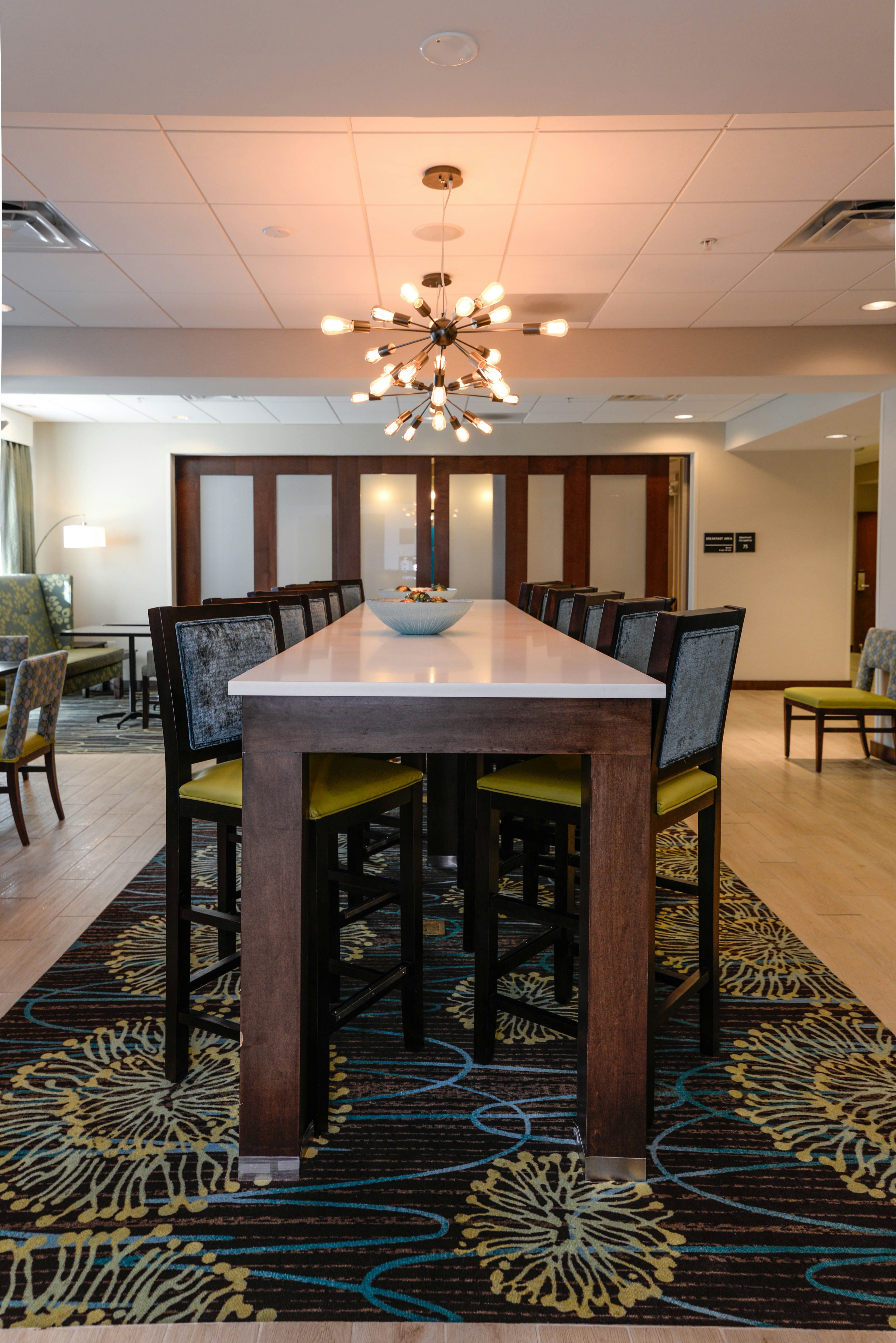 Hampton Inn Brighton Mi 40/60