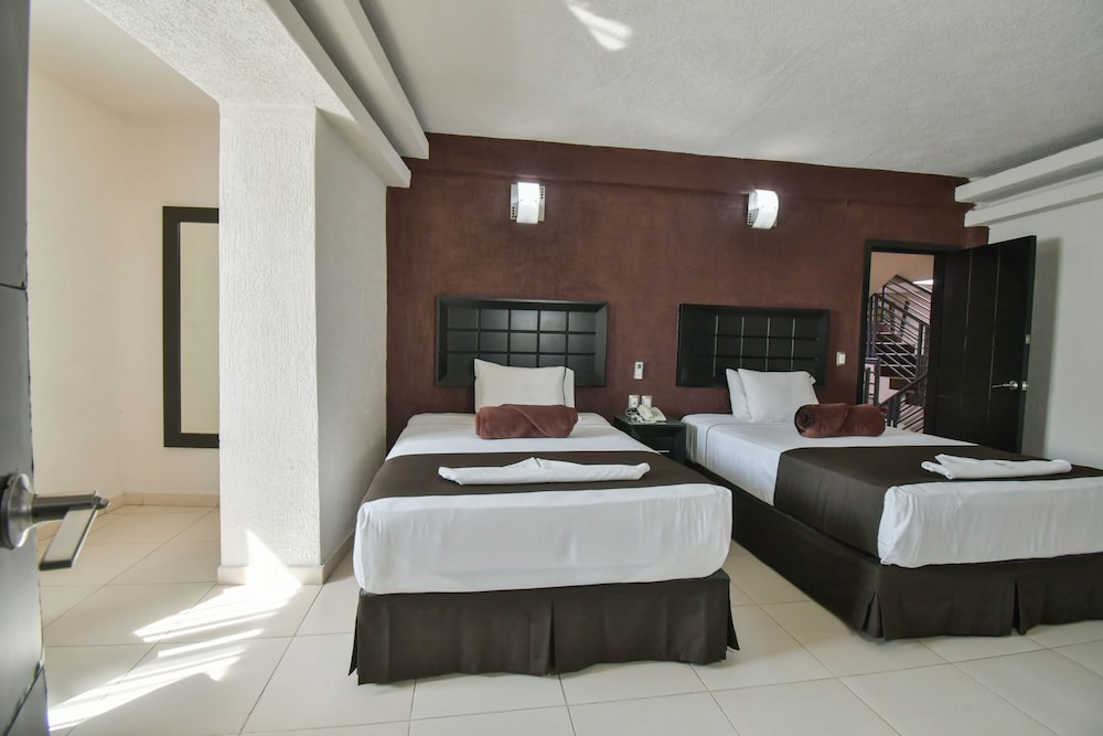 Hotel Portonovo Plaza Guadalajara 6/35