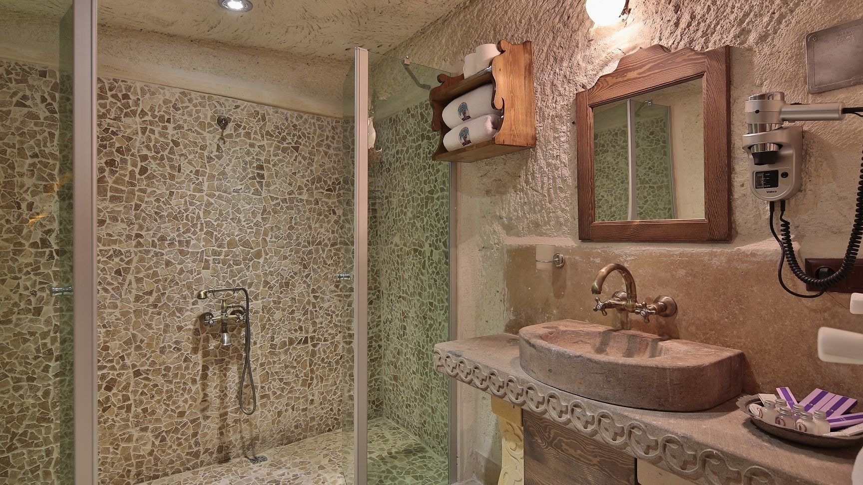 Cave, Arch, Suite, Double Bed