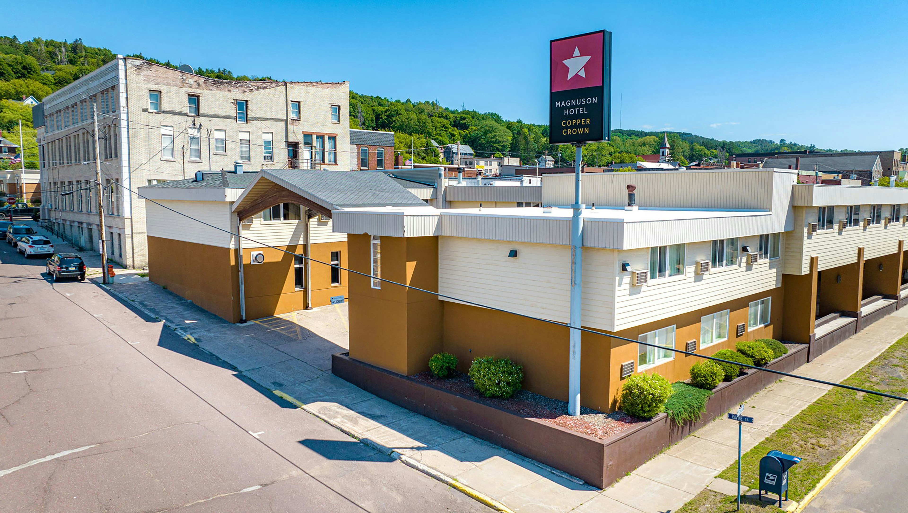 Magnuson Hotel Copper Crown 32/40