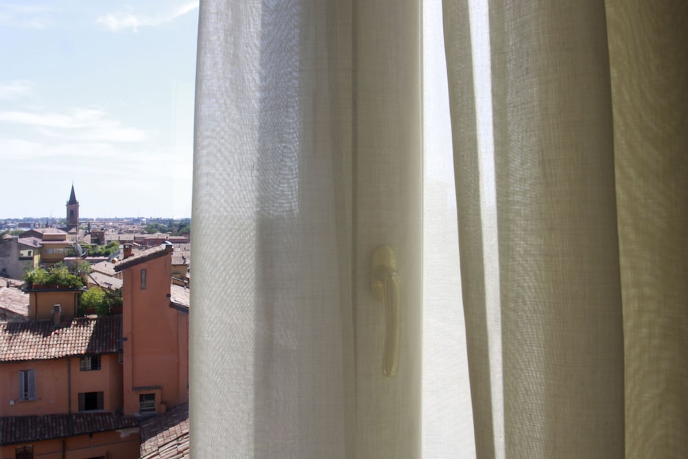 Casa Isolani Santo Stefano 37/48